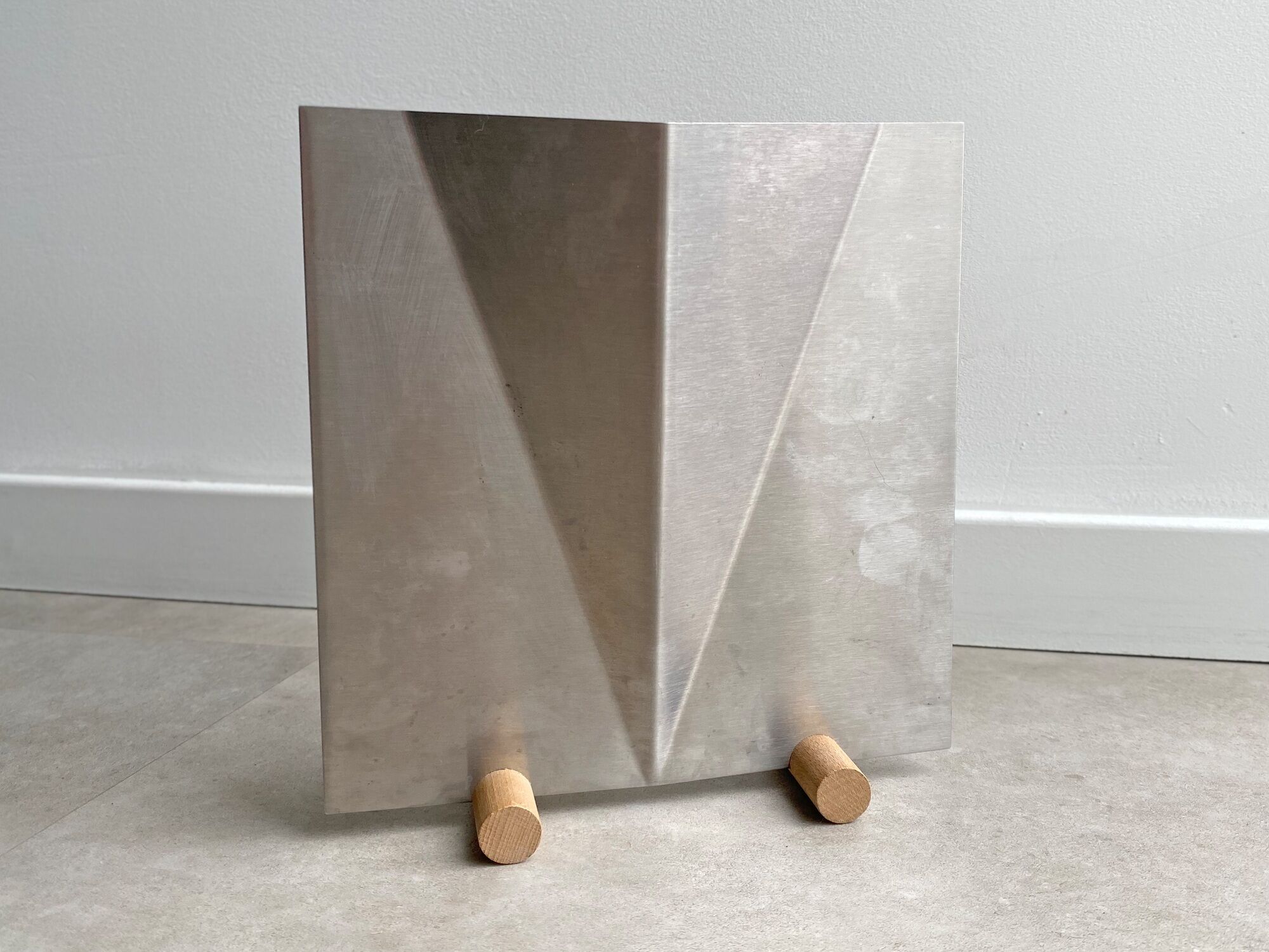 Vintage RVS Art Deco Vase with wooden 'legs' Mid Century