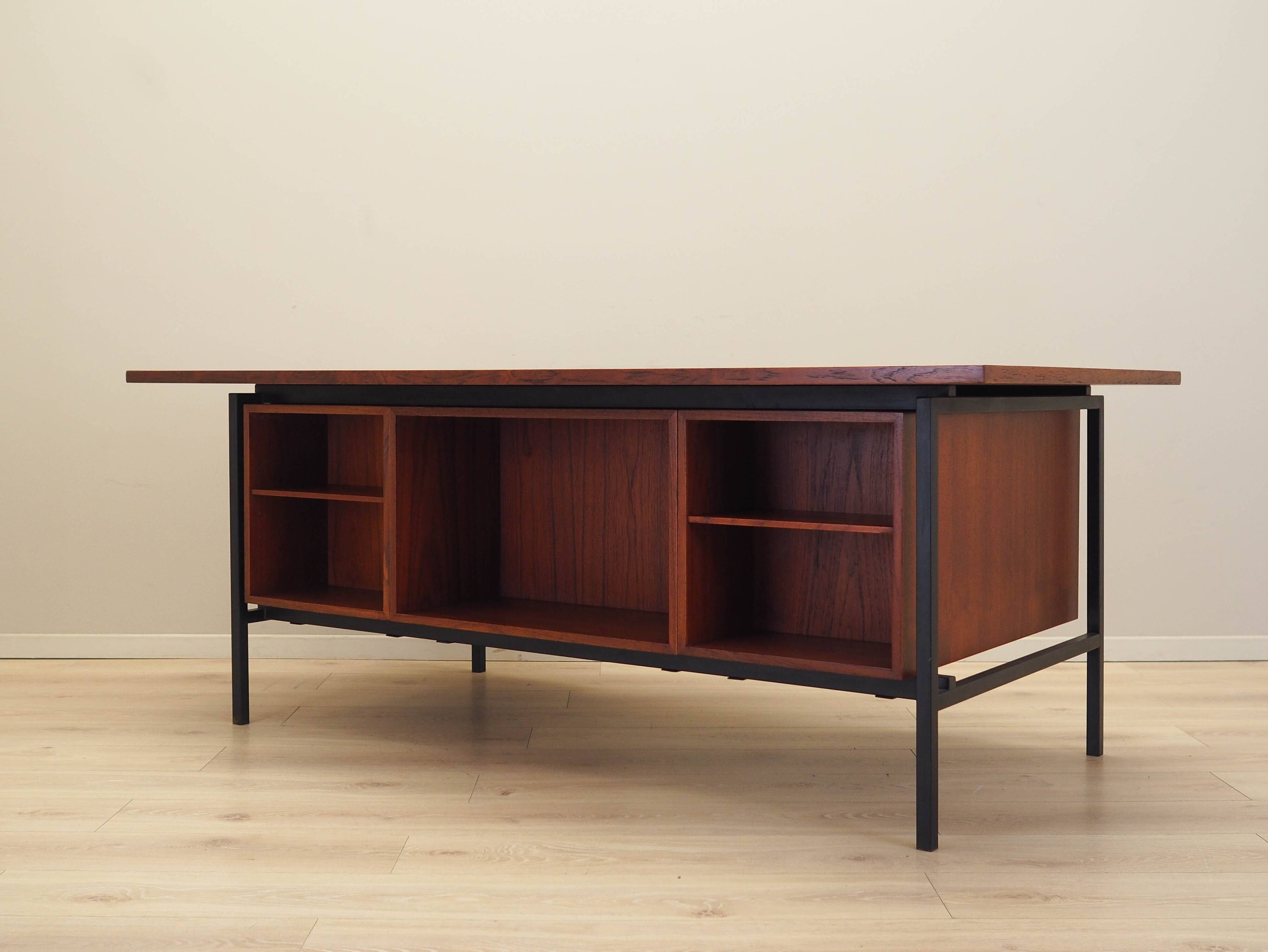 Teak desk, Danish design, 1970s, manufacturer: Denmark
