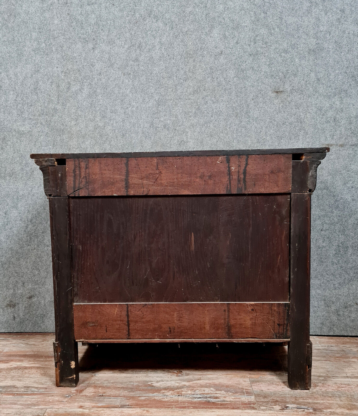 Lady chest of drawers Louis Philippe period in solid walnut around 1830