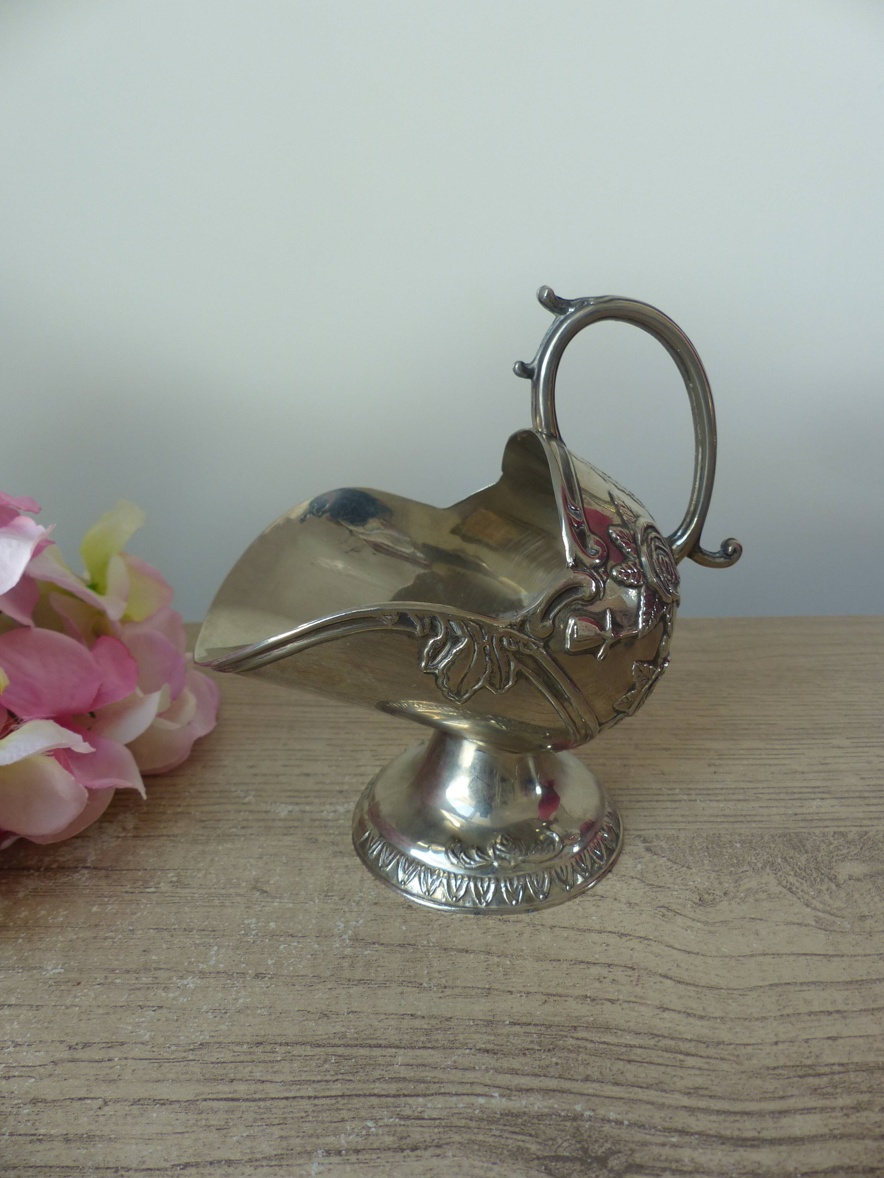 Sugar bowl Zinc alloy silver plated, sugar pot table decoration