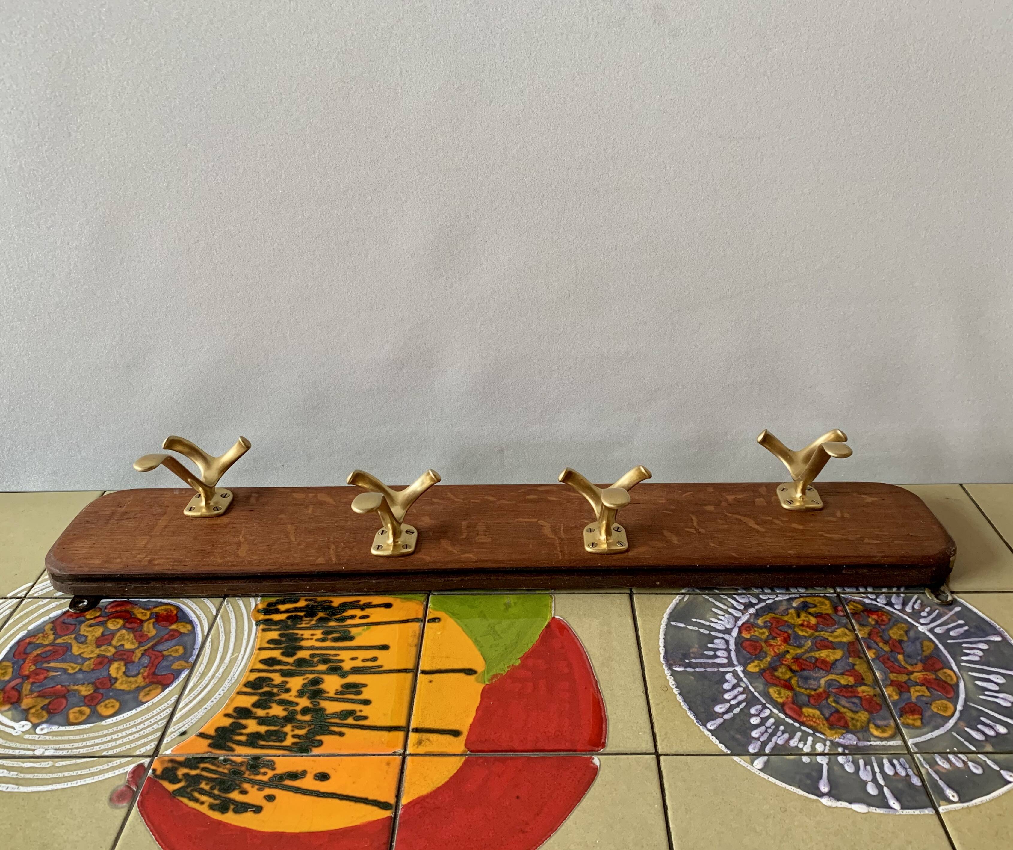Vintage wooden wall coat rack with 4 double golden aluminum hooks