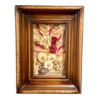 Dried flowers frame