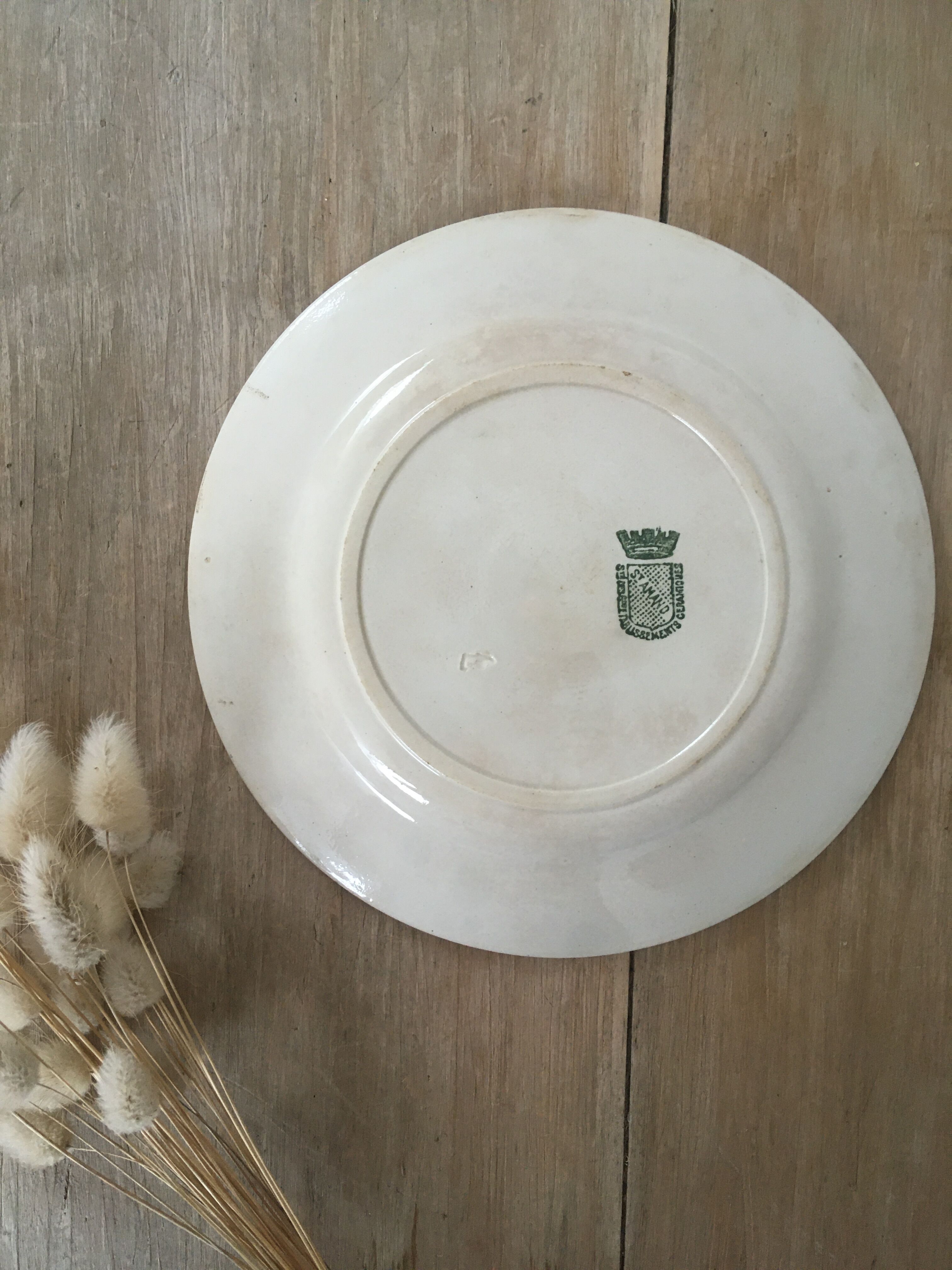 Lot 6 mismatched iron earth dessert plates
