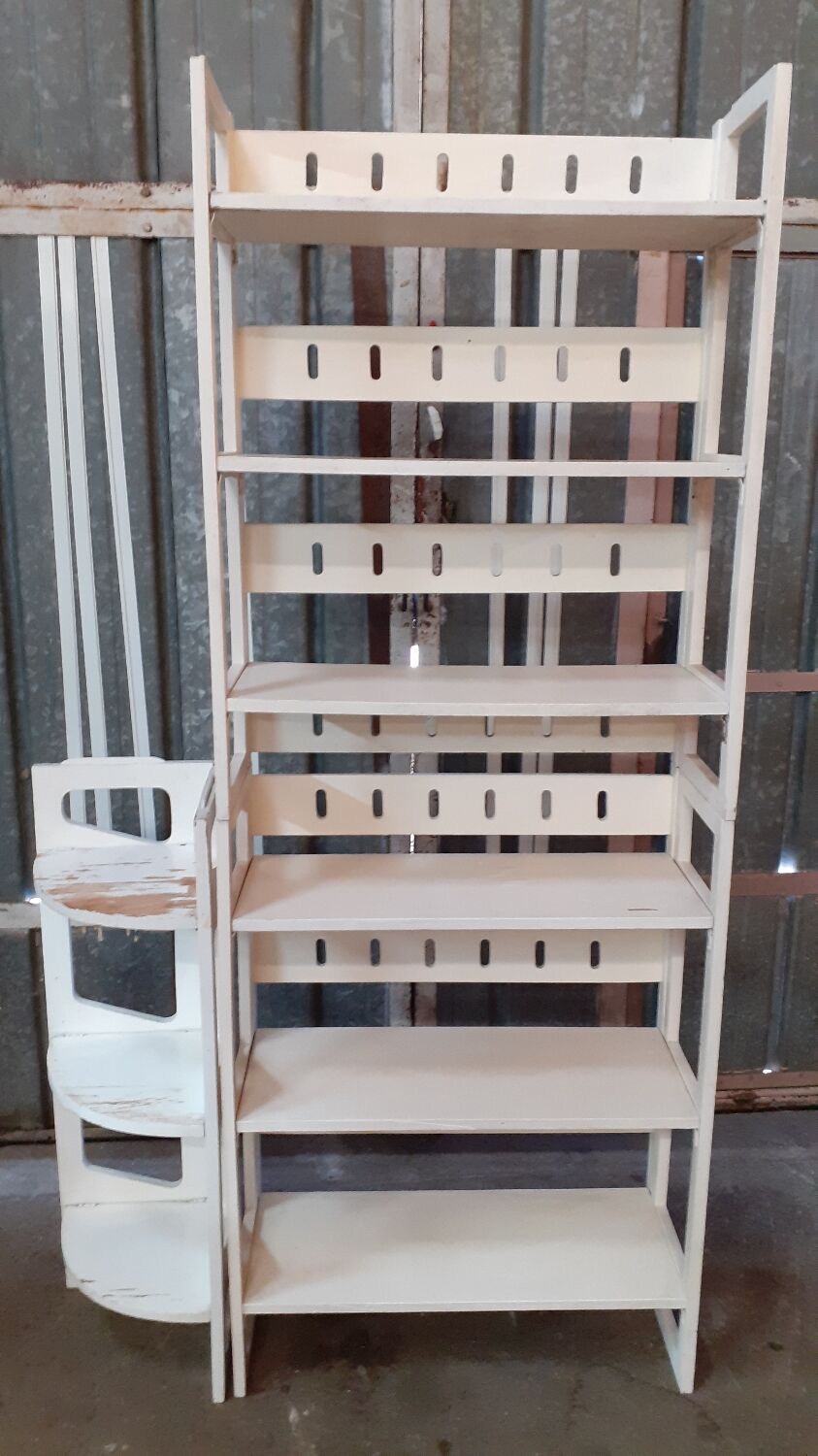 Folding vintage shelf