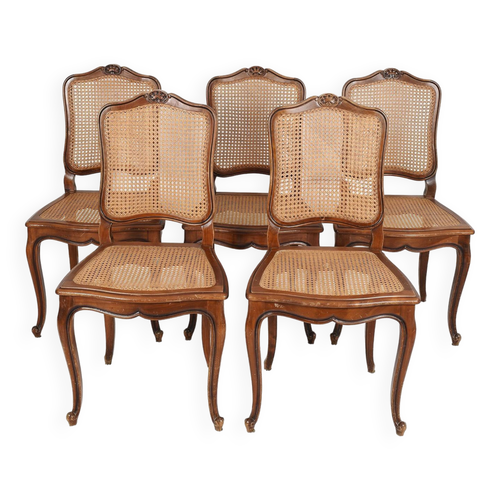 Série de 5 chaises cannées, dossiers et assises, de style Louis XV