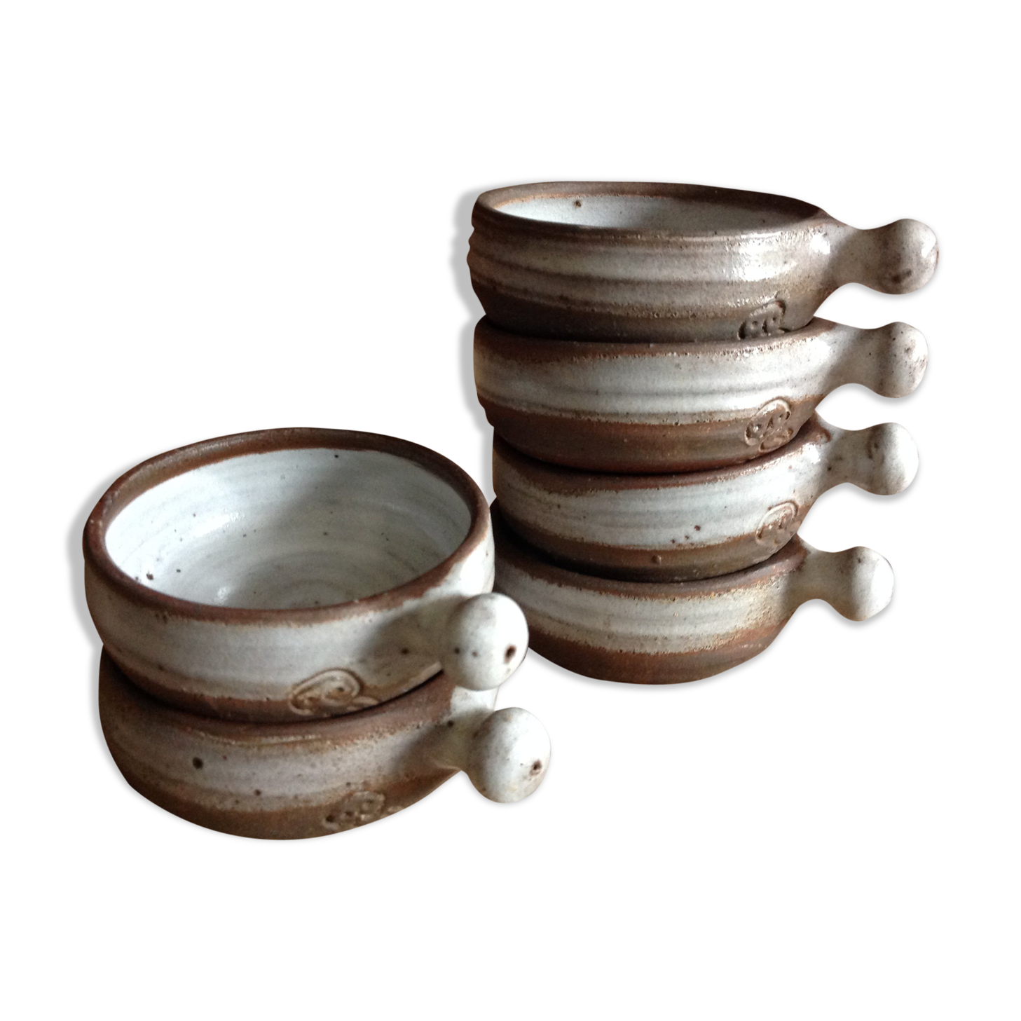 Set of 6 sandstone rammequins
