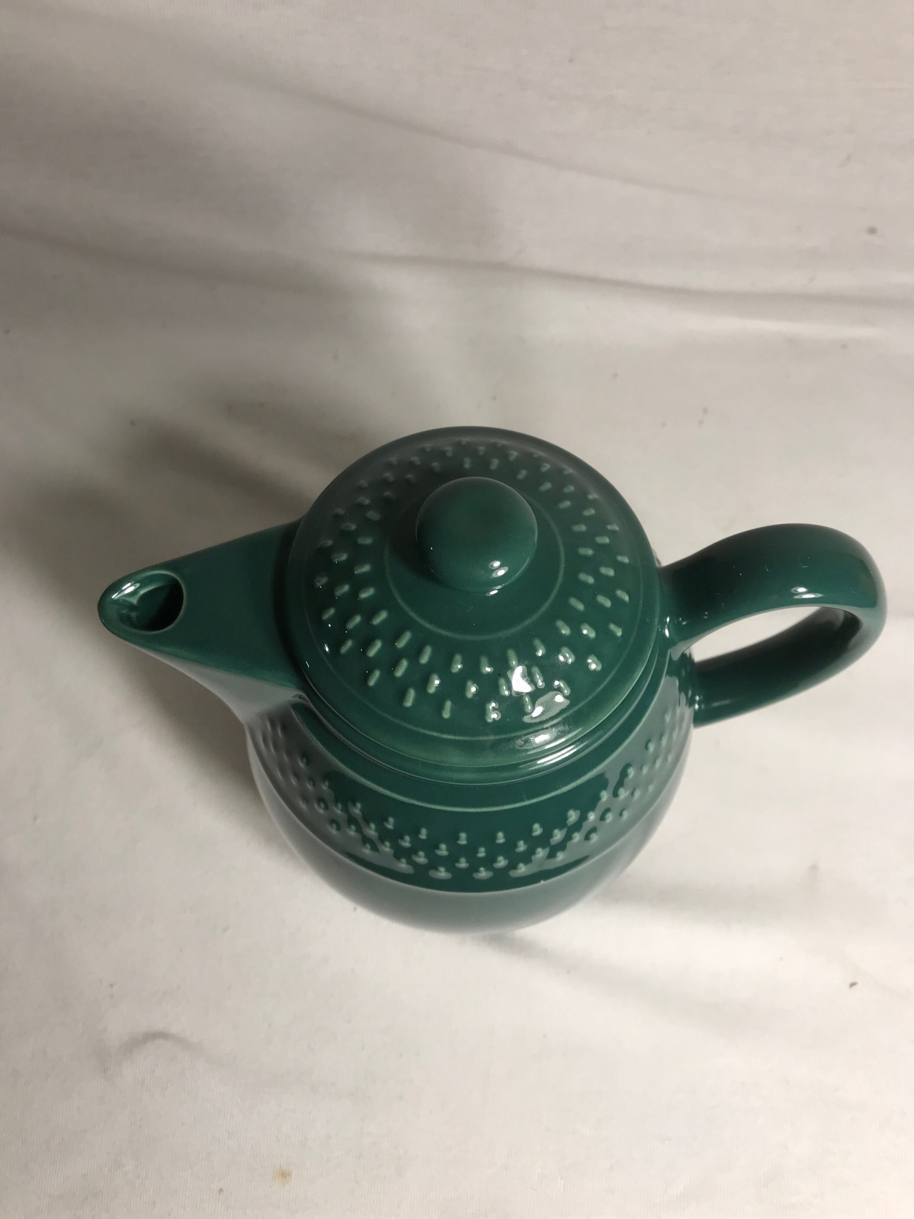 Old teapot Genevieve Lethu 1984