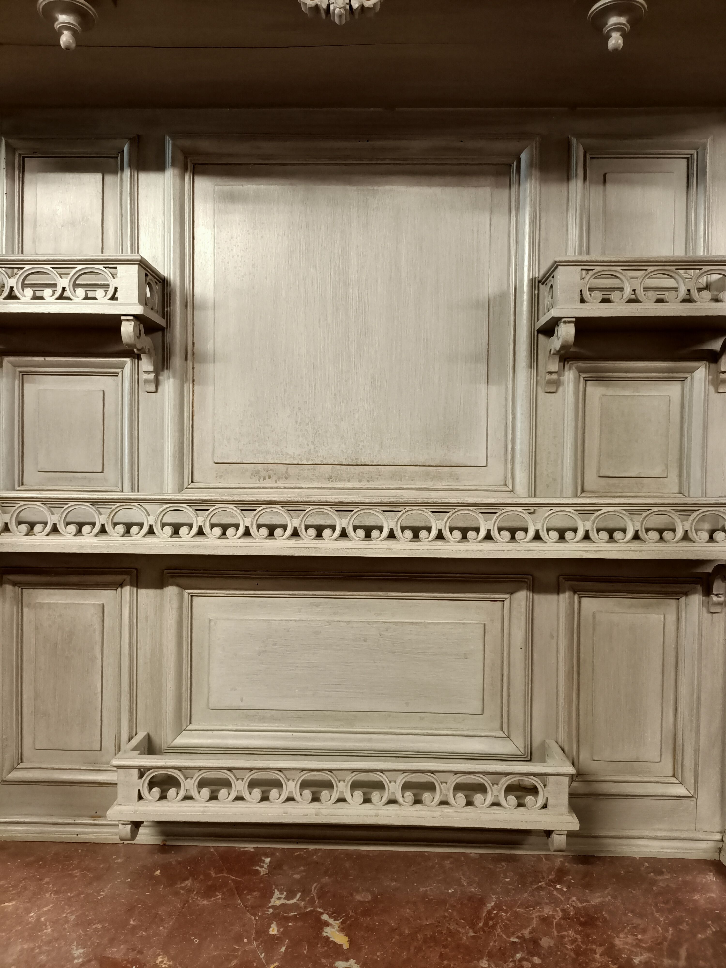 Sideboard 2 sculpted body