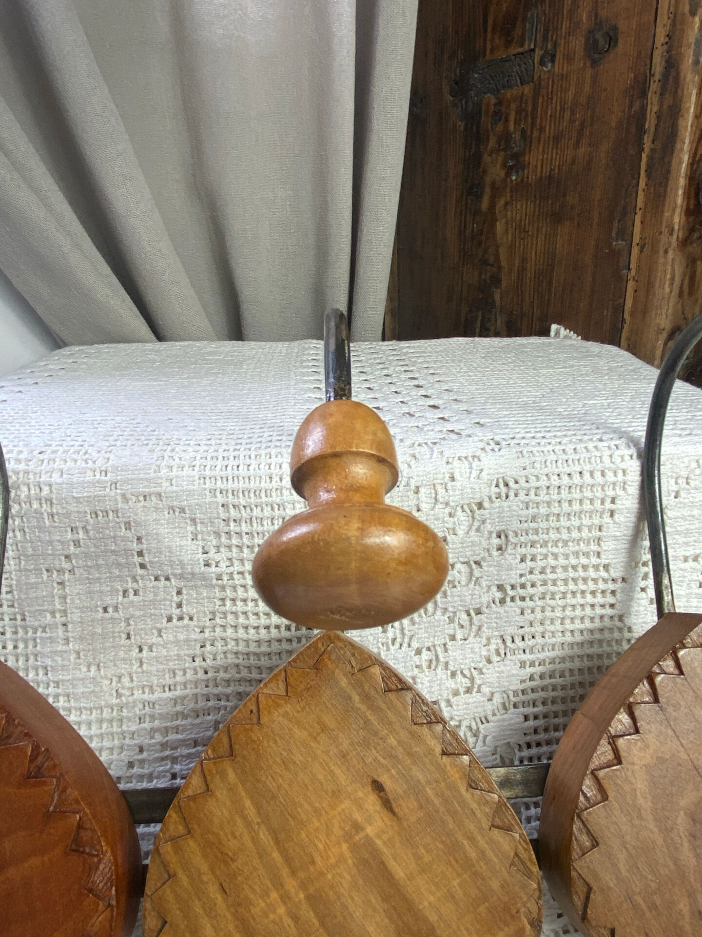 Wall-mounted coat rack, wooden hearts