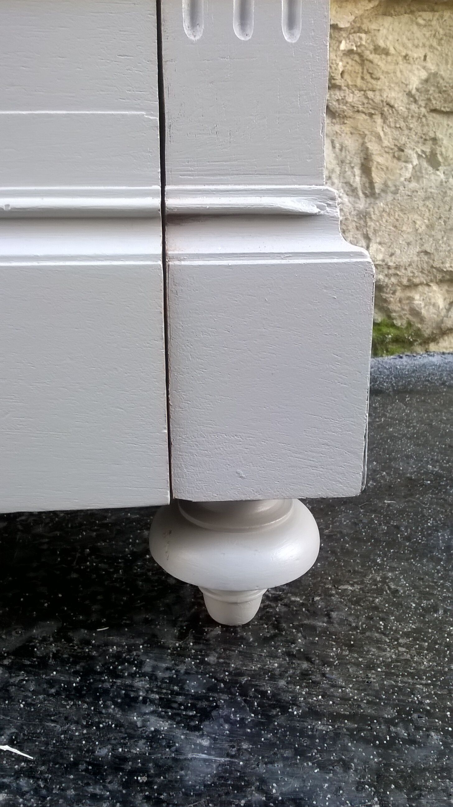 Parisian hotel wardrobe from the 1930s