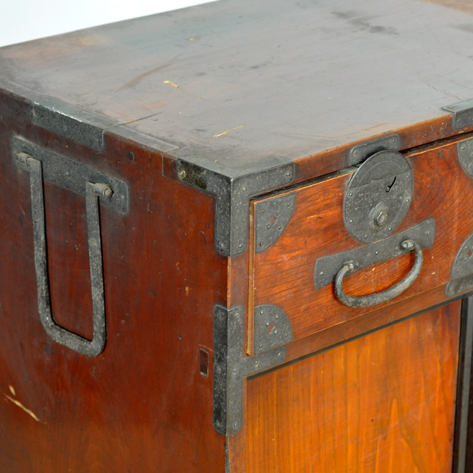 Commode japonaise Tansu, vers 1890