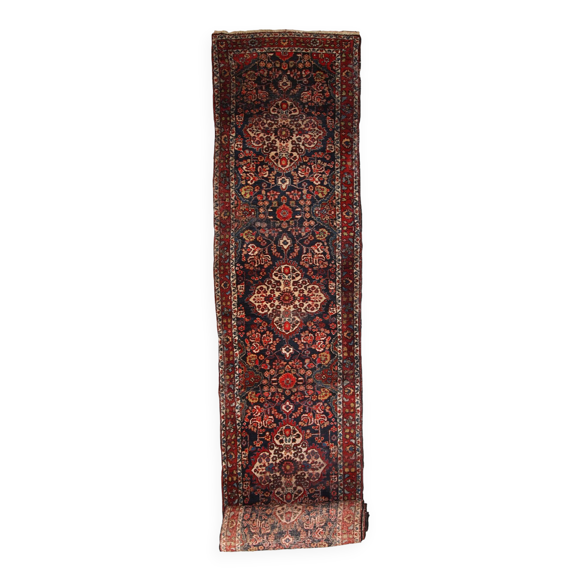 Tapis Malayer Antique du Moyen-Orient, Années 1920, Élégance et Tradition