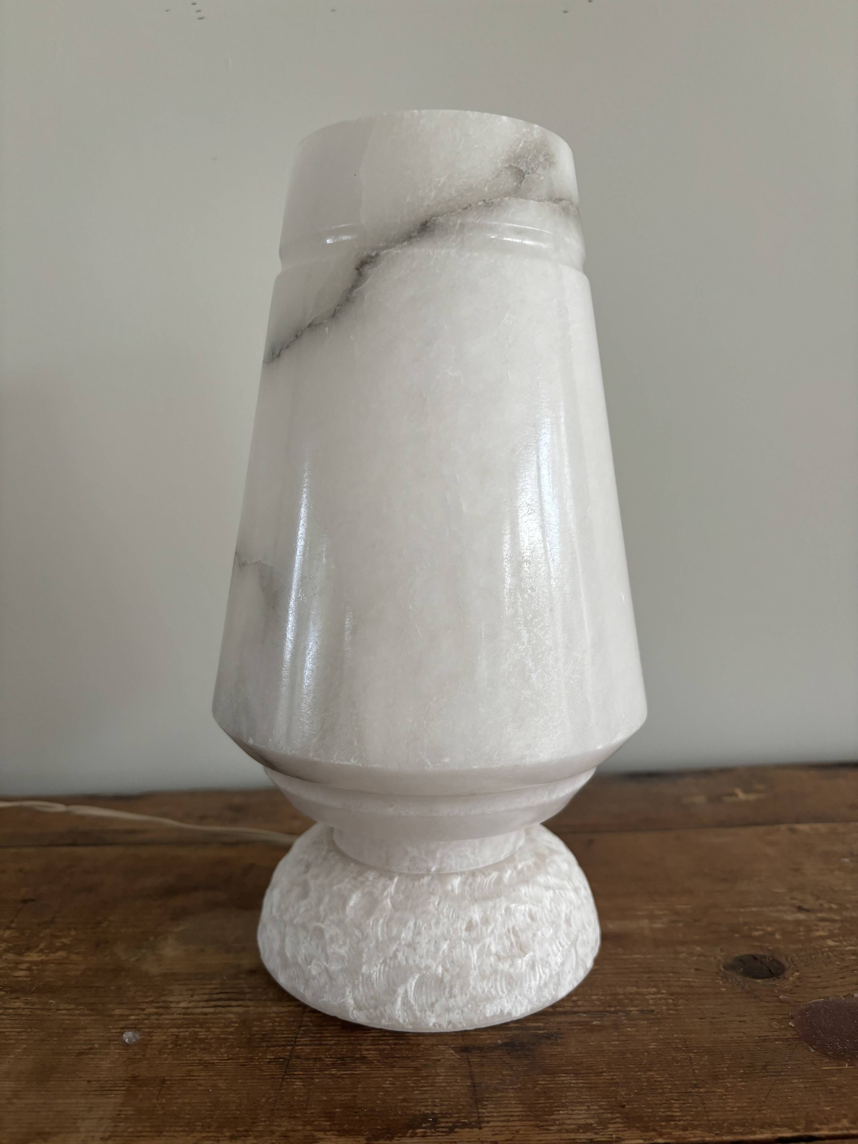 Vintage table lamp alabaster lamp, Italy 1960 minimalist