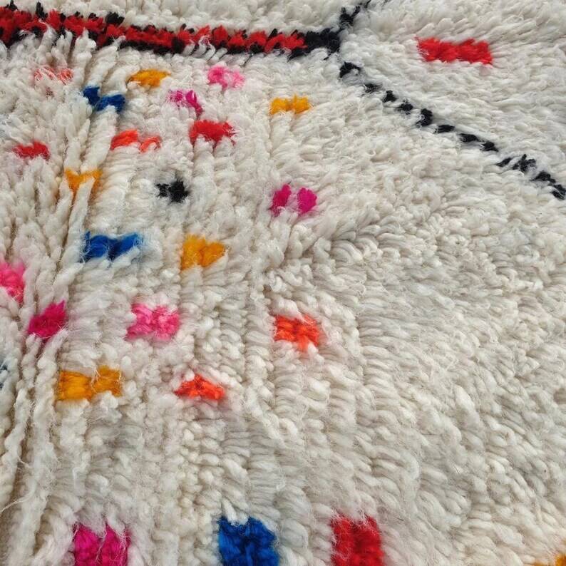 Berber rug in natural wool 250cm x 150cm