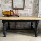 Farmhouse table