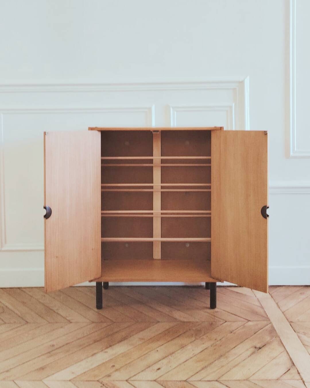 Meuble à chaussures moderniste vintage rénové, années 60