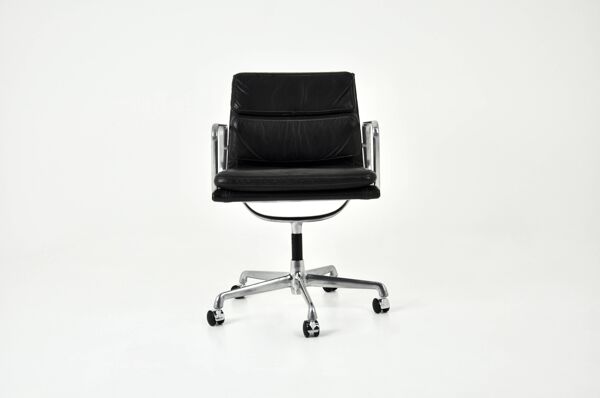 Chaise de bureau par Charles et Ray Eames pour Icf, années 1970