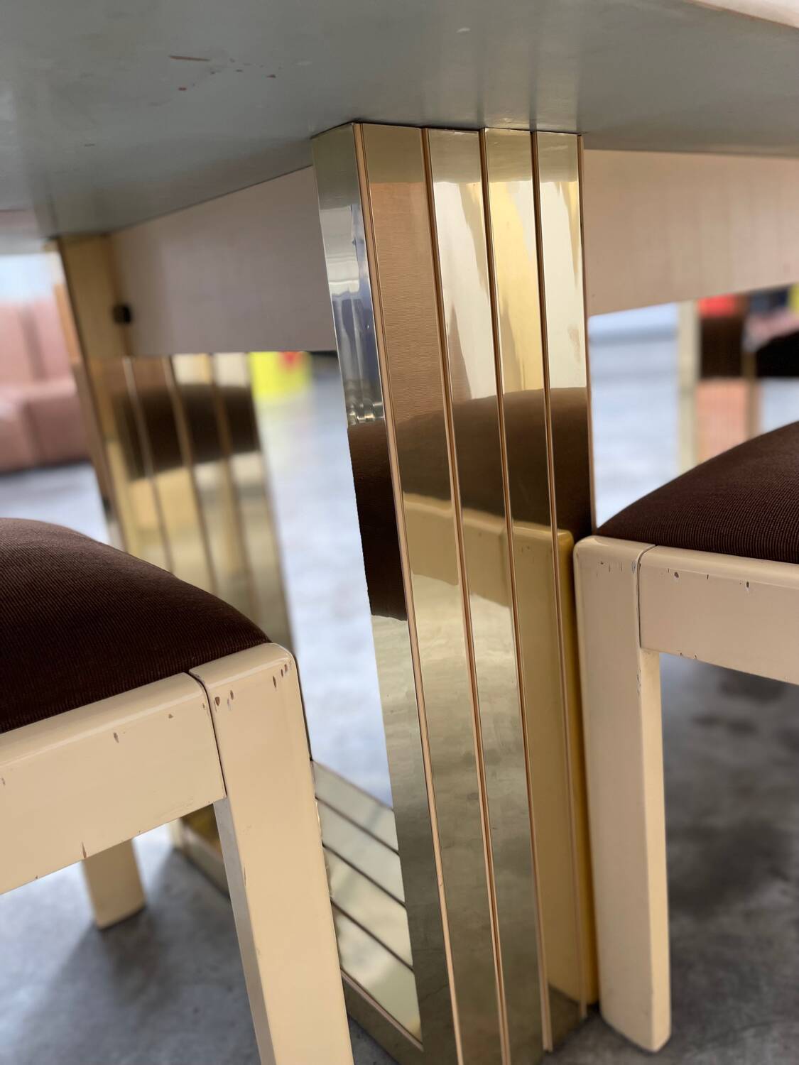 Vintage 1970s dining room set / wooden table, chair and sideboard