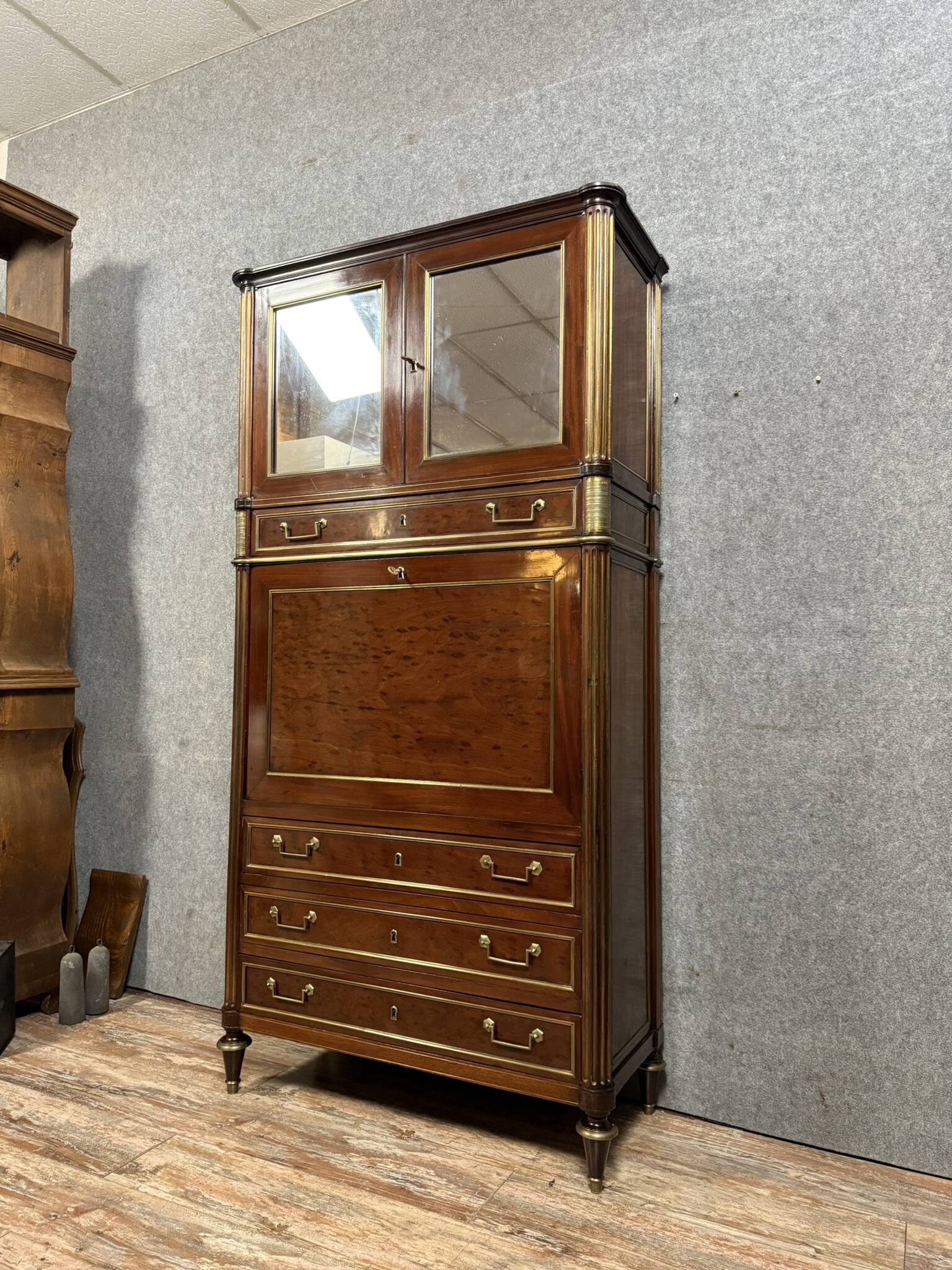 Secrétaire à guillotine Parisien d'époque Louis XVI en acajou de Cuba