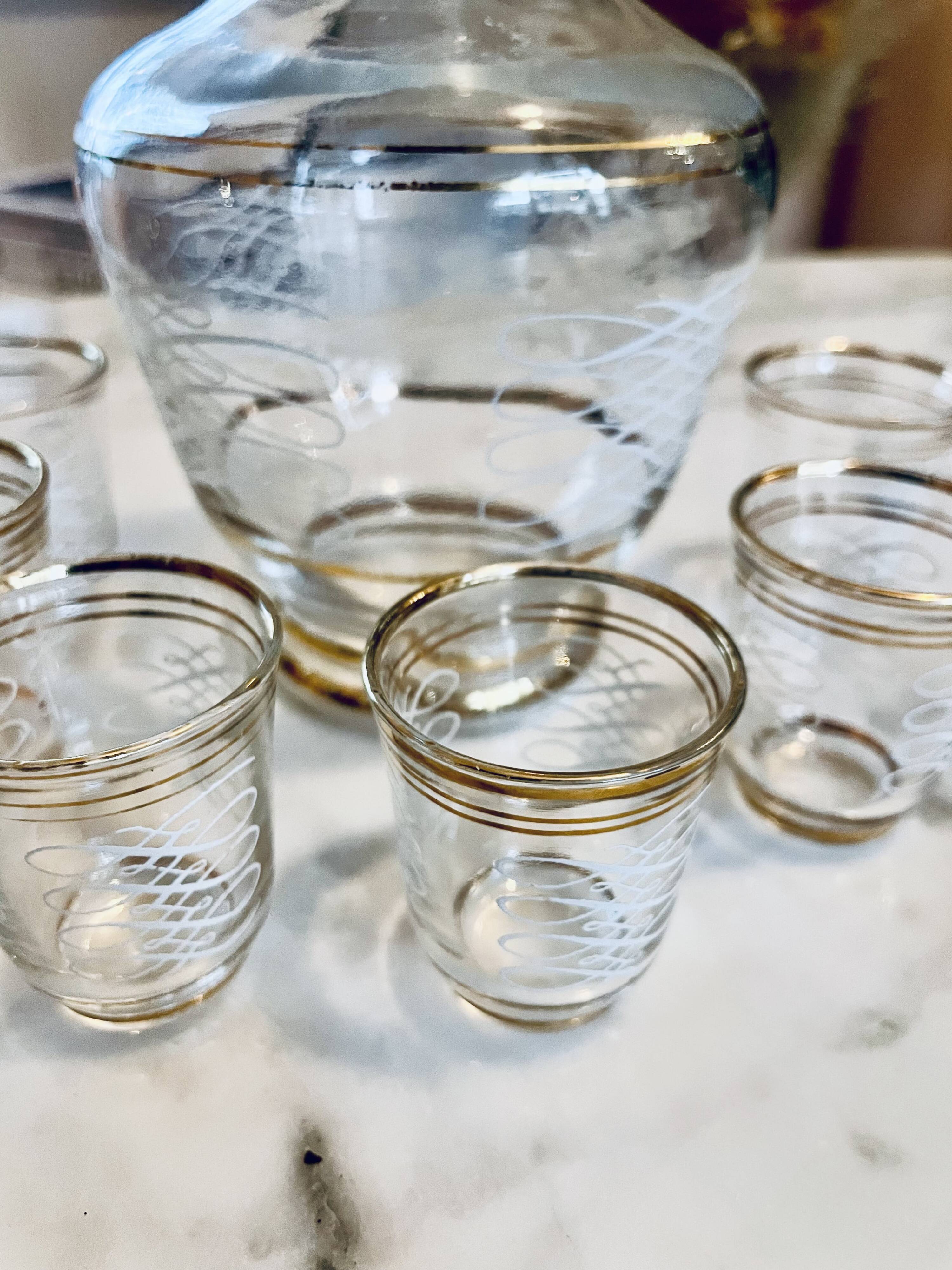 Carafe-glasses-Old liquor service, gold thread