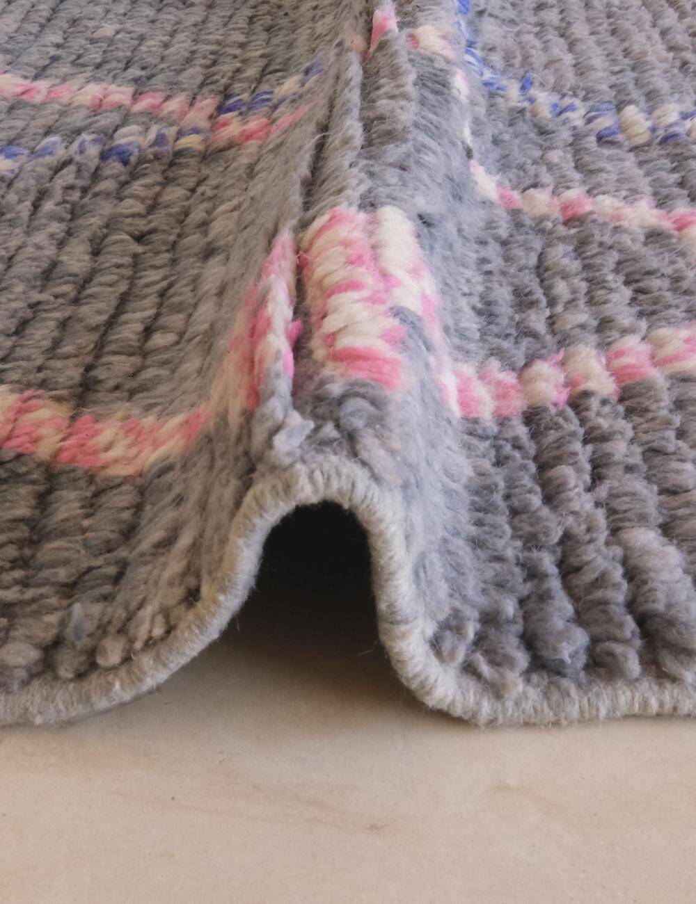 Grey runner rug - 410 x 78 cm