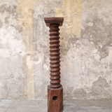 Saddle screw press