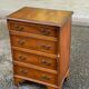 English chest of drawers in light wood with 4 drawers