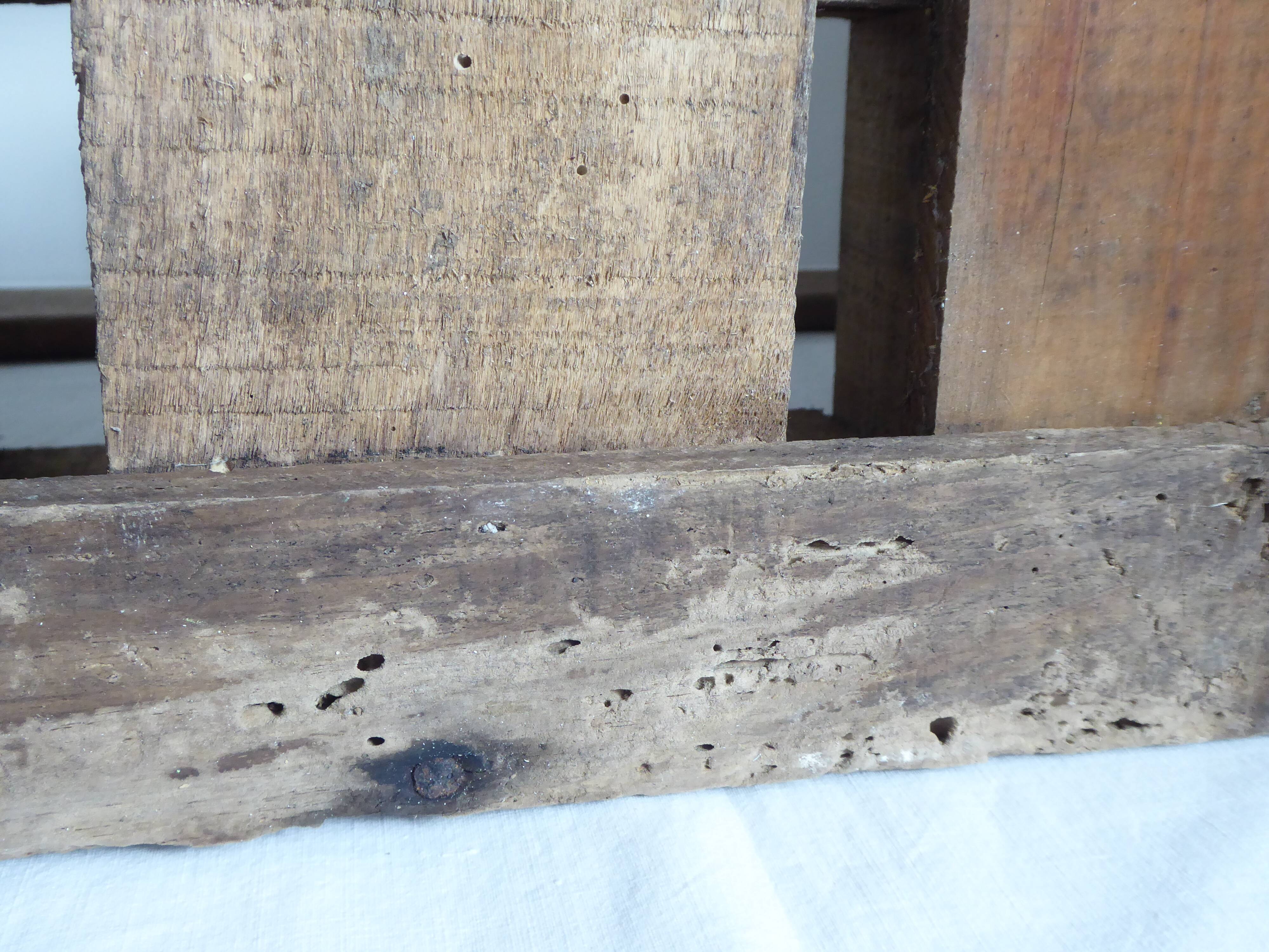 Wooden bottle locker