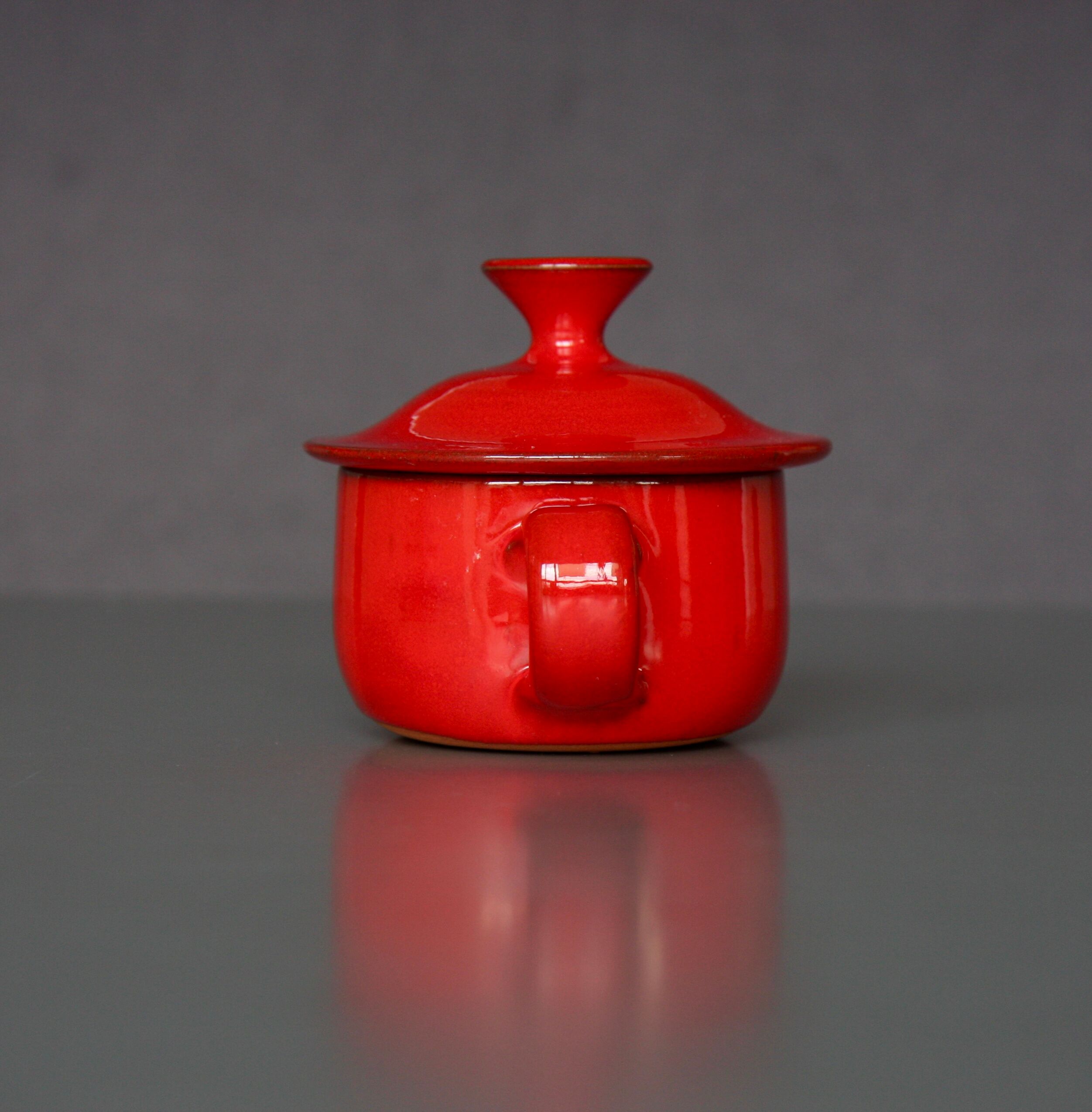 Small pot covered red 11 cm, Robert Picault, Vallauris