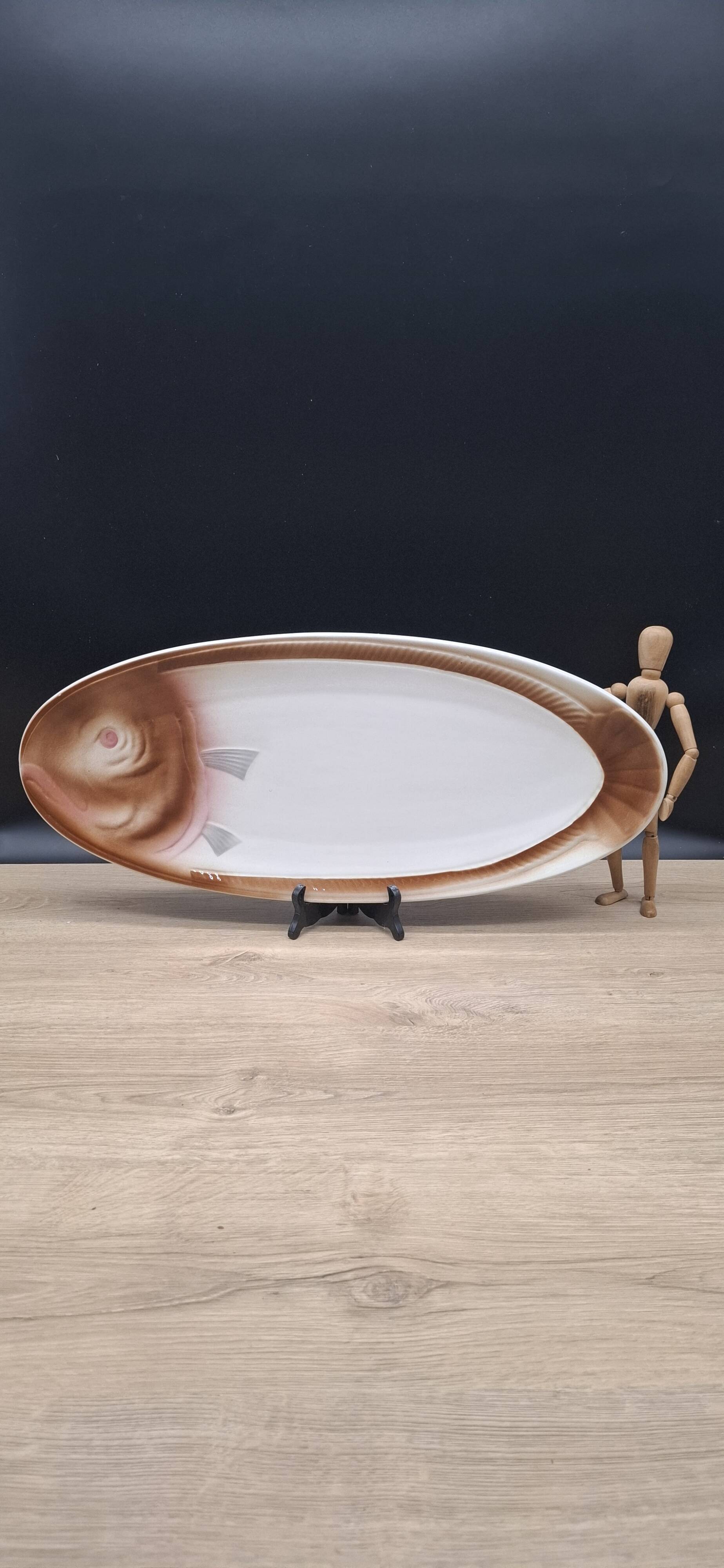 Fish dish Moulin des Loups faience Orchies