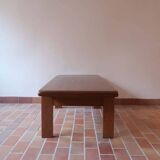 Large solid retractable coffee table