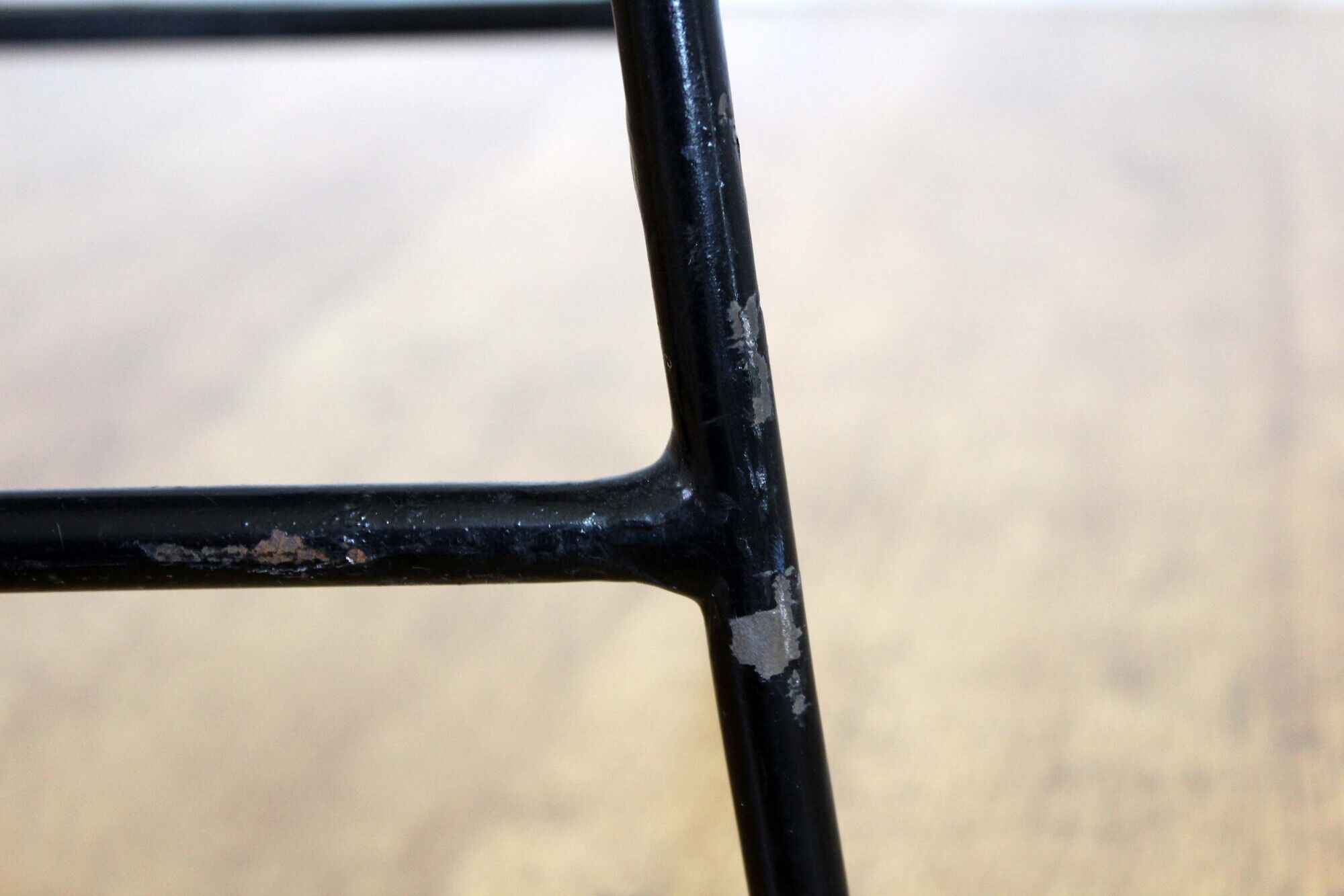 Stool metal and wicker of the years 50
