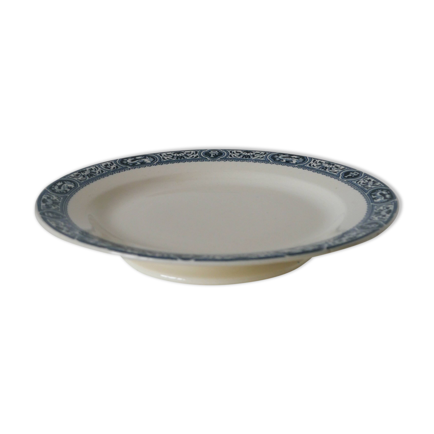 Dish on pedestal in iron earth model salins model françois 1st 19th century