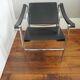 Paire de fauteuils LC1 par Le Corbusier