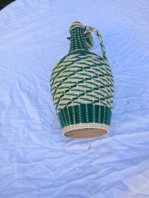 Scoubidou bottle