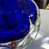 Vase  en verre pièce unique, signé Jean-Claude Novaro Maître verrier Biot.