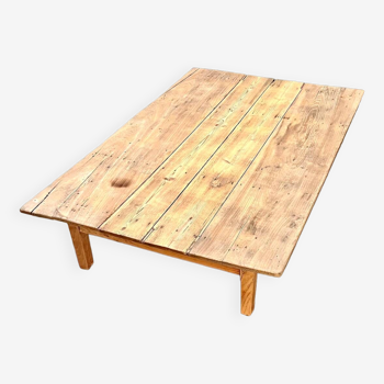 Table basse de ferme rustique brutaliste