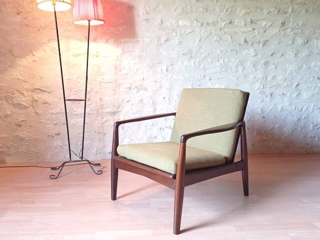 Scandinavian design armchair in solid teak vintage 1960s