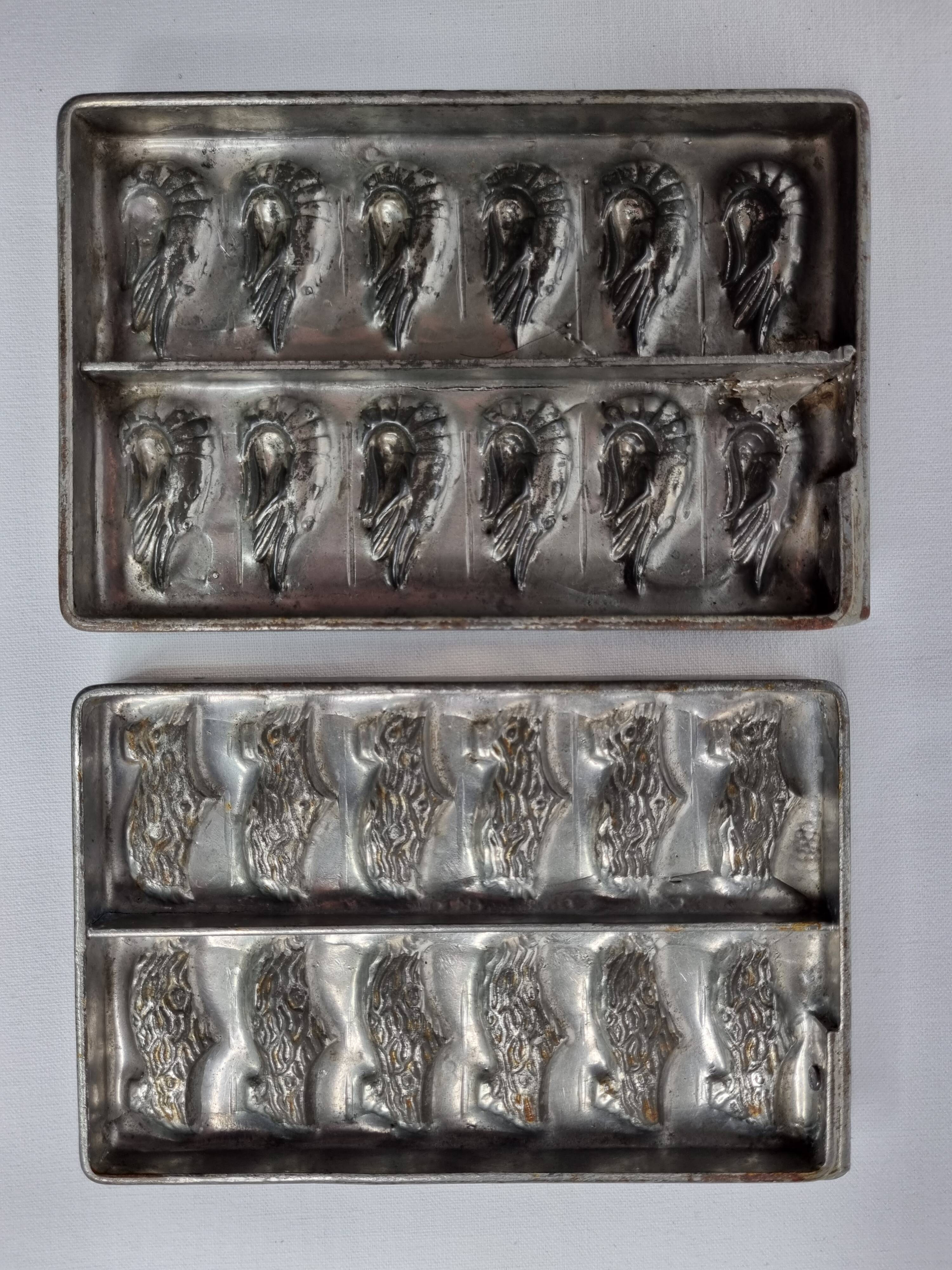 Set of two old chocolate molds "Letang et fils" Paris, 26 cm