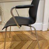 Maui Kartell anthracite chair with armrests Vico Magistretti