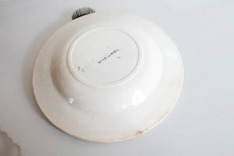 Centenary stencil plate Rose de Noël 23.5 cm