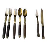 Lot de 7 couverts en bois et metal dore et ciselée, couverts pour enfants, anciens et collector