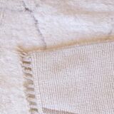 White Berber Rug - 292 x 208 cm