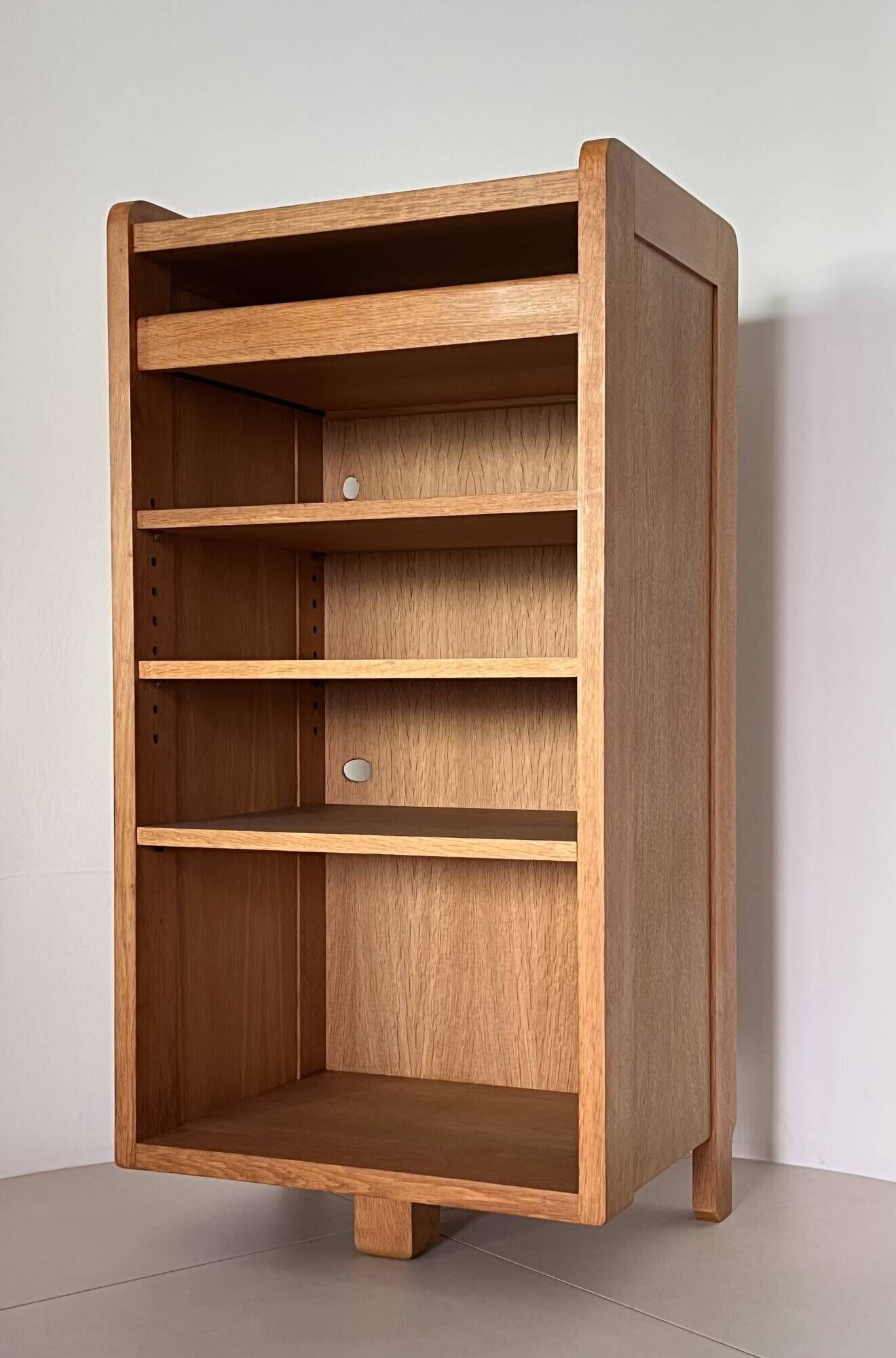 Hi-Fi furniture, bookshelf, side table by Guillerme and Chambron, France.