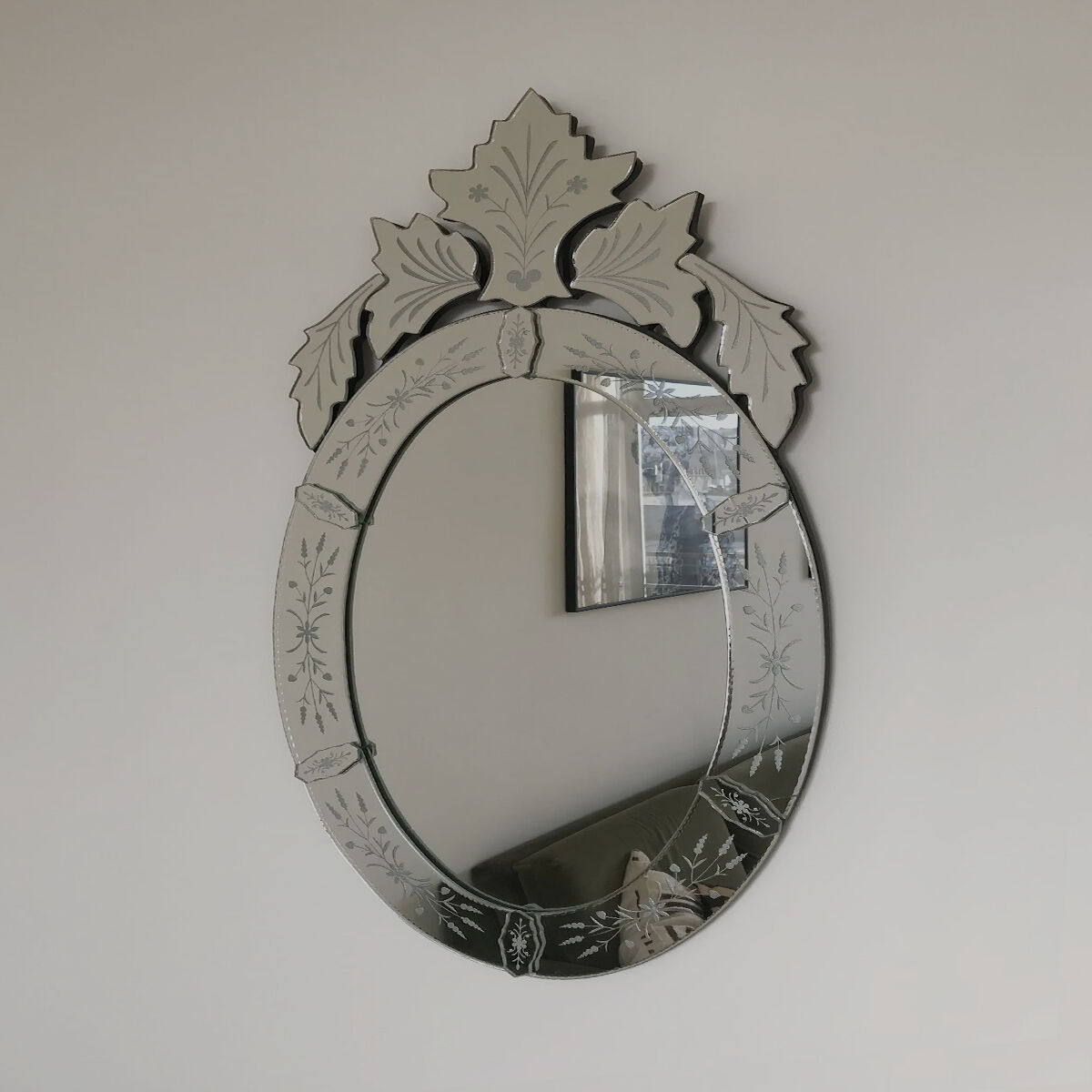 DISCOVER OUR VENITIAN MIRRORS