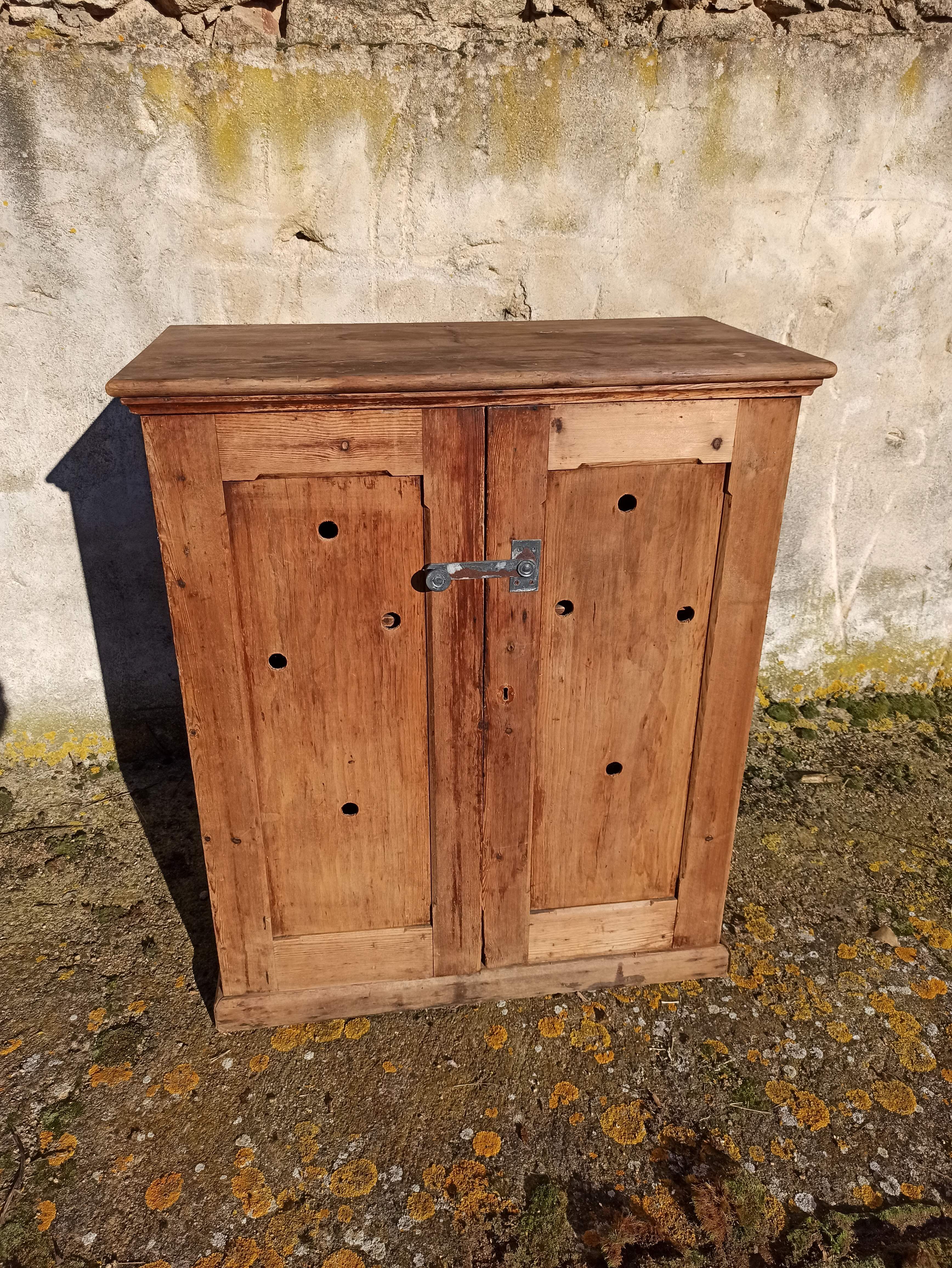 Low sideboard 2 doors