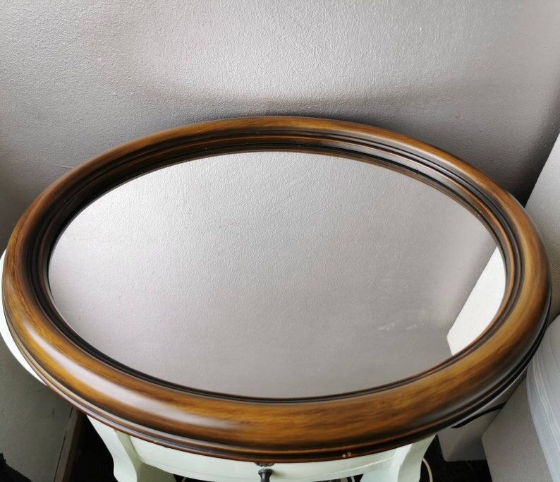 Vintage oval mirror from the 70s 47x37cm