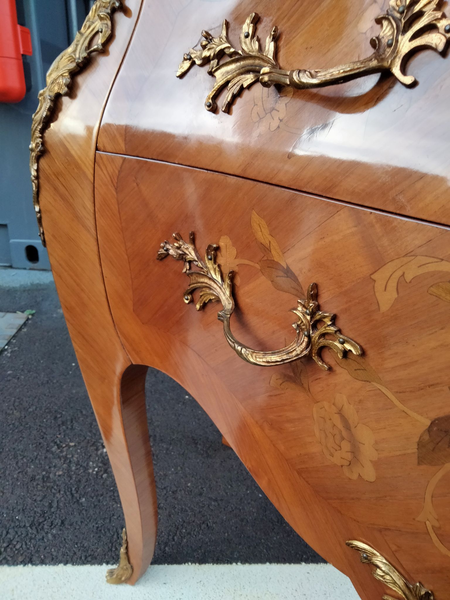 Commode ancien Louis XV marqueterie plateau marbre