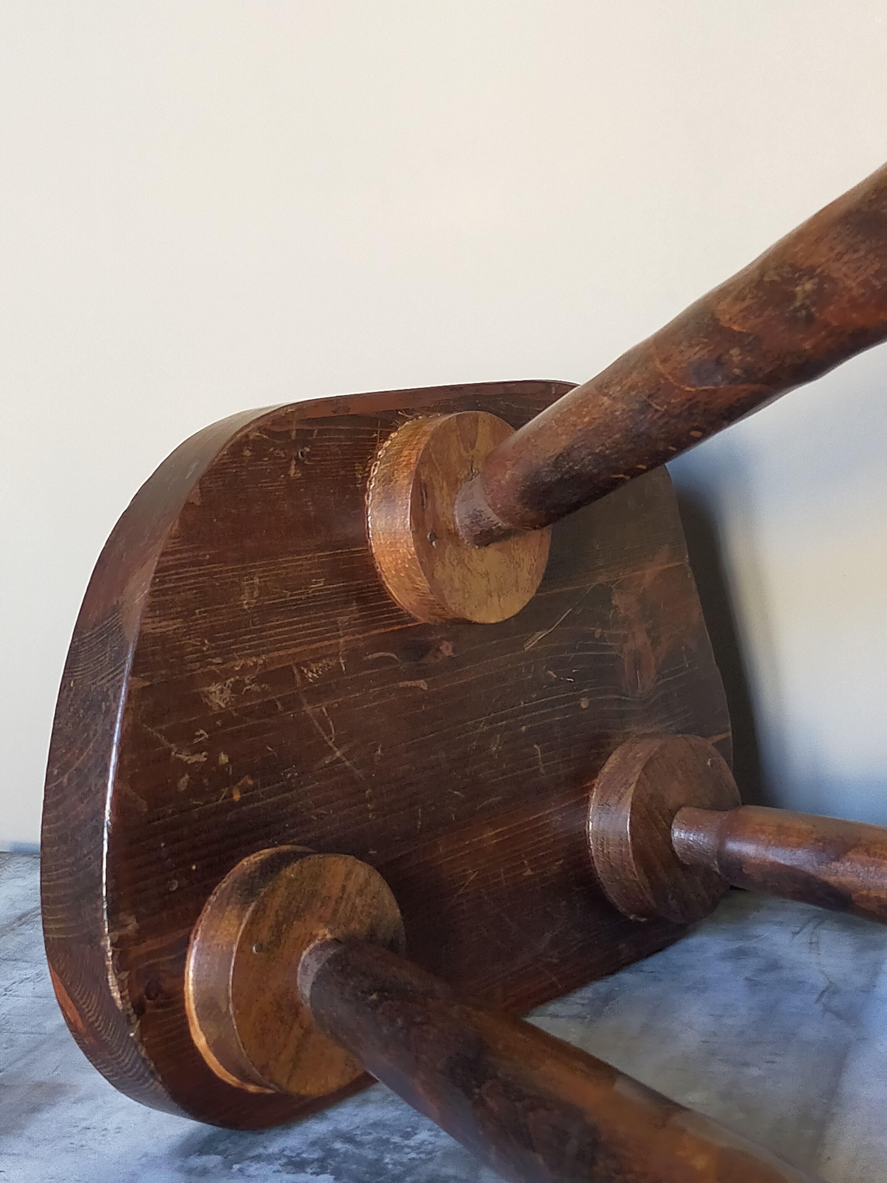 Vintage tripod stool form free feet solid wooden rockets
