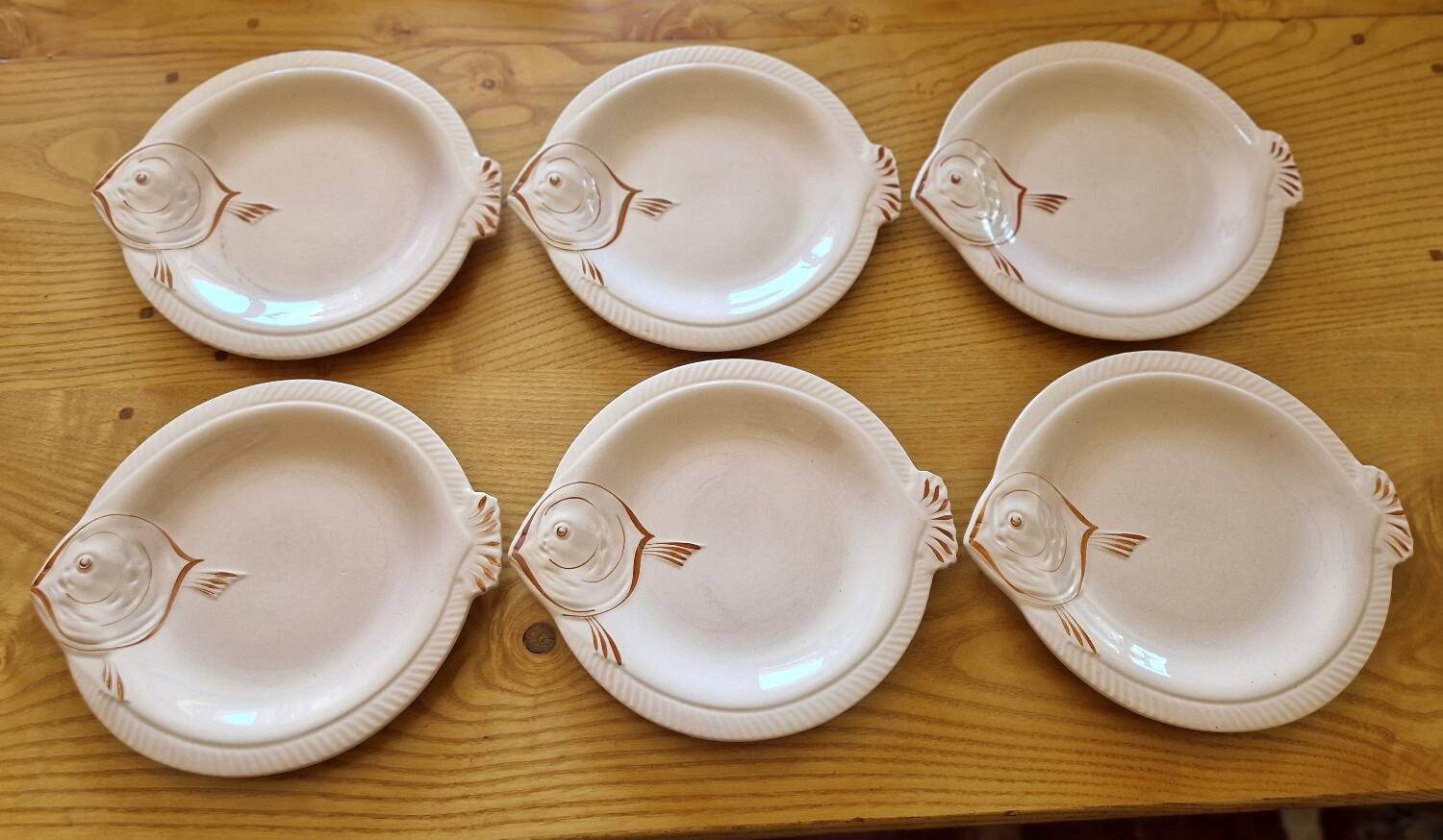 Set of 6 Longwy earthenware fish plates